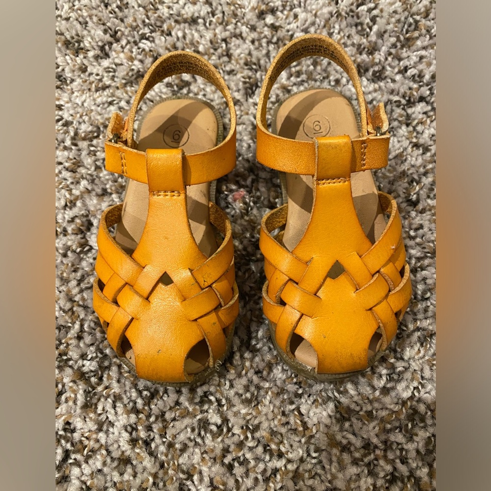 Toddler Sandals, size 6